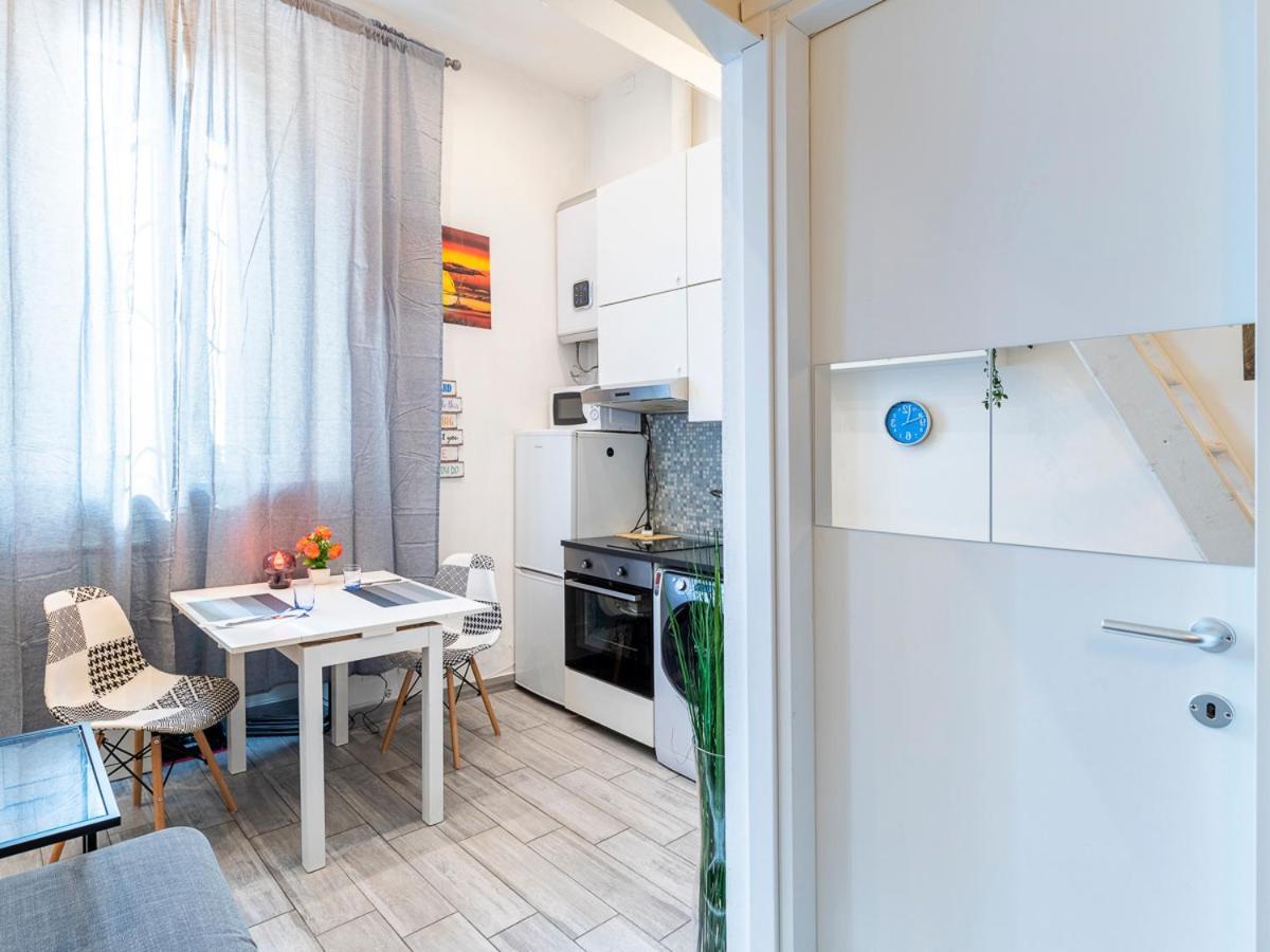 Desana Studio Apartment Turin Exterior photo